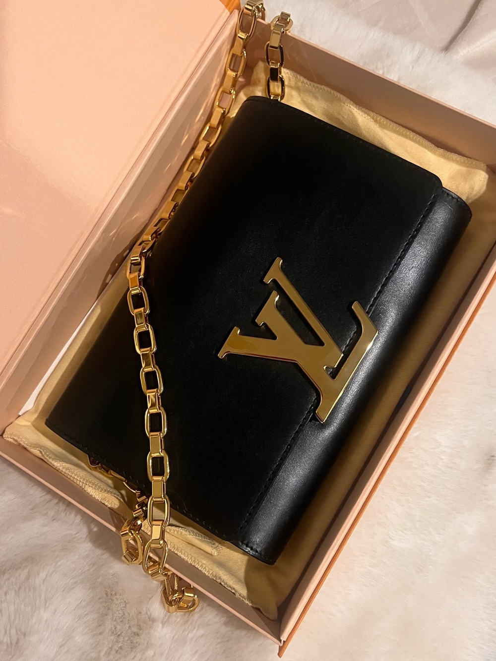 Louis Vuitton Louise Pochette Black Leather Crossbody with Gold LV Accent